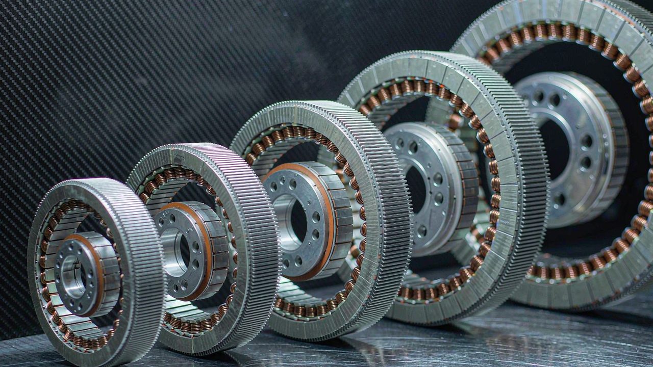 Motori coppia frameless: 12 modelli a confronto, dall'ingresso alla fascia di alte prestazioni